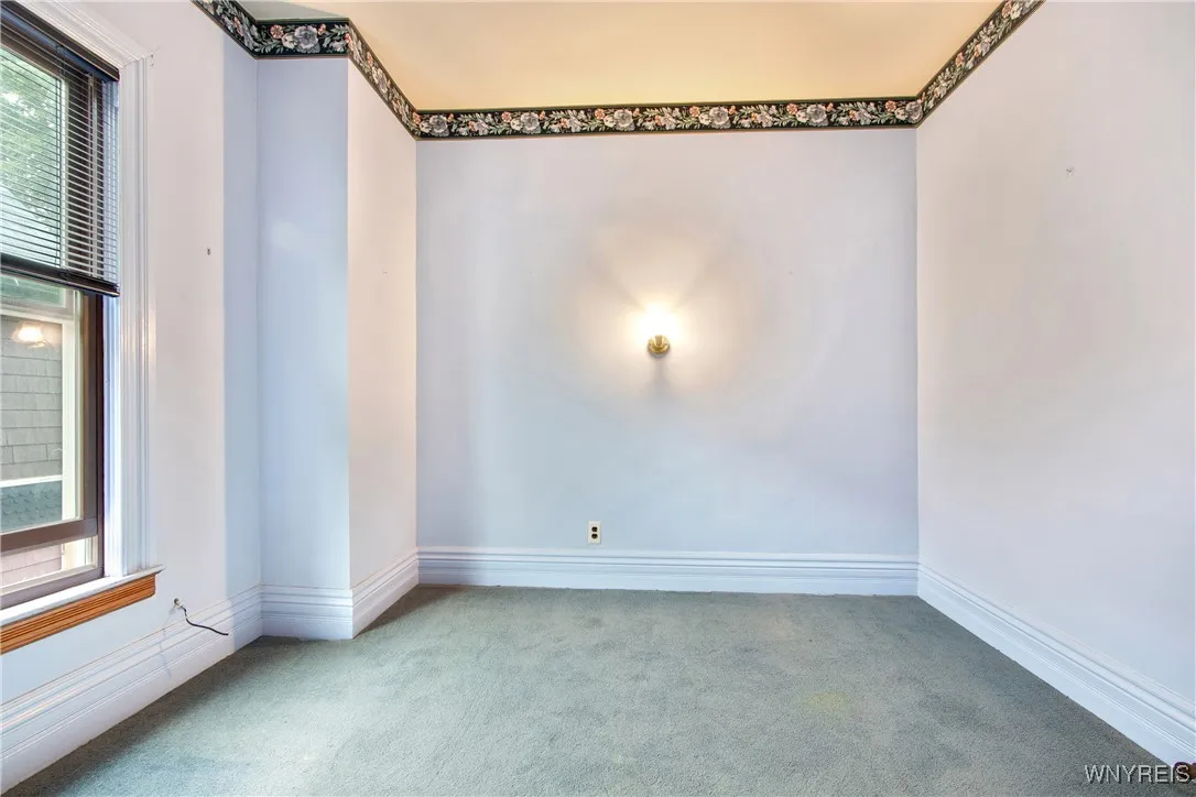 499 Breckenridge Street, Buffalo, New York 14213, Buffalo, New York 14213, 5 Bedrooms Bedrooms, 10 Rooms Rooms,2 BathroomsBathrooms,Residential,For Sale,499 Breckenridge Street, Buffalo, New York 14213,B1621768