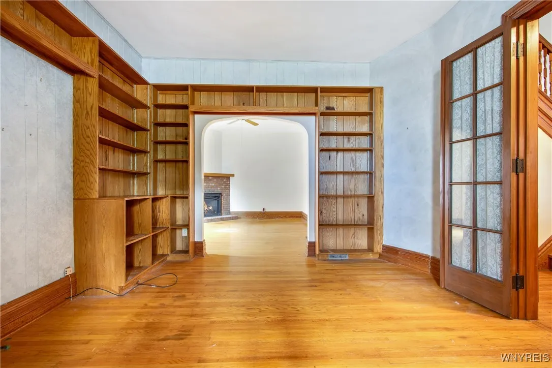 499 Breckenridge Street, Buffalo, New York 14213, Buffalo, New York 14213, 5 Bedrooms Bedrooms, 10 Rooms Rooms,2 BathroomsBathrooms,Residential,For Sale,499 Breckenridge Street, Buffalo, New York 14213,B1621768