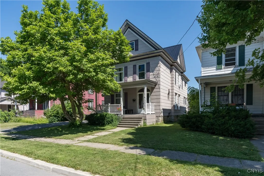 121 Haley Street, Watertown City, New York 13601, Watertown City, New York 13601, 4 Bedrooms Bedrooms, 10 Rooms Rooms,2 BathroomsBathrooms,Residential,For Sale,121 Haley Street, Watertown City, New York 13601,S1617810