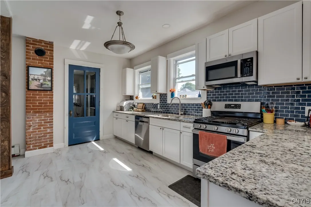 121 Haley Street, Watertown City, New York 13601, Watertown City, New York 13601, 4 Bedrooms Bedrooms, 10 Rooms Rooms,2 BathroomsBathrooms,Residential,For Sale,121 Haley Street, Watertown City, New York 13601,S1617810