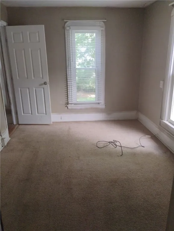 1018 Hall Street, Elmira City, New York 14901, Elmira City, New York 14901, 2 Bedrooms Bedrooms, 5 Rooms Rooms,1 BathroomBathrooms,Residential Lease,For Rent,1018 Hall Street, Elmira City, New York 14901,R1621785
