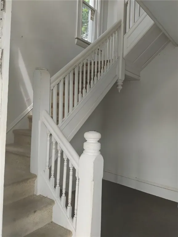1018 Hall Street, Elmira City, New York 14901, Elmira City, New York 14901, 2 Bedrooms Bedrooms, 5 Rooms Rooms,1 BathroomBathrooms,Residential Lease,For Rent,1018 Hall Street, Elmira City, New York 14901,R1621785