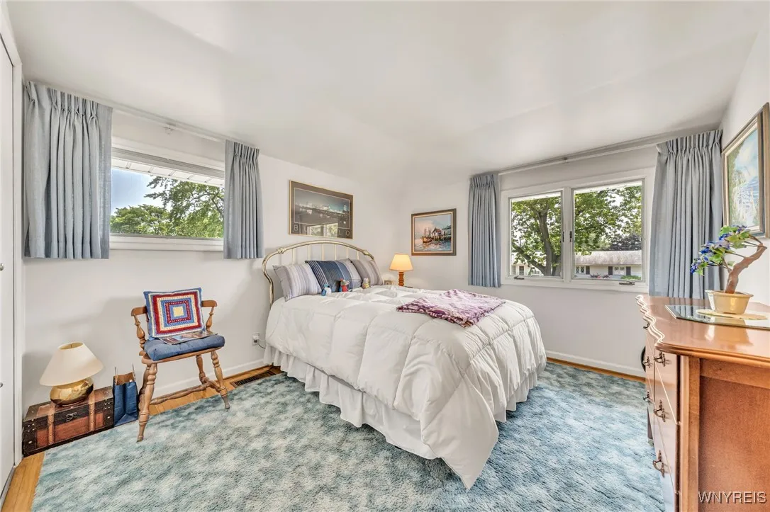 35 Glendale Drive, Tonawanda, New York 14051, Tonawanda, New York 14150, 3 Bedrooms Bedrooms, 7 Rooms Rooms,1 BathroomBathrooms,Residential,For Sale,35 Glendale Drive, Tonawanda, New York 14051,B1621781