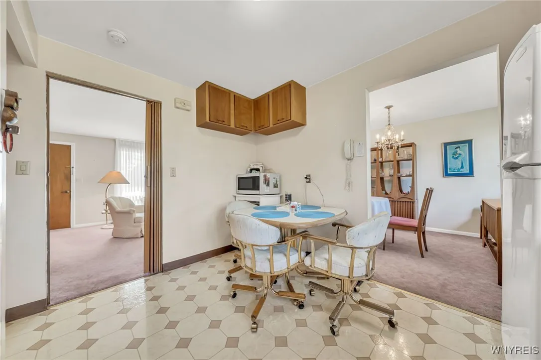 35 Glendale Drive, Tonawanda, New York 14051, Tonawanda, New York 14150, 3 Bedrooms Bedrooms, 7 Rooms Rooms,1 BathroomBathrooms,Residential,For Sale,35 Glendale Drive, Tonawanda, New York 14051,B1621781