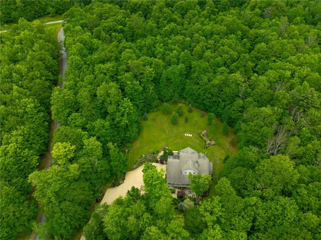 134 Blaisdell, Bradford Town, Pennsylvania 16701, Bradford Town, Pennsylvania 16701, 5 Bedrooms Bedrooms, 12 Rooms Rooms,3 BathroomsBathrooms,Residential,For Sale,134 Blaisdell, Bradford Town, Pennsylvania 16701,R1621357