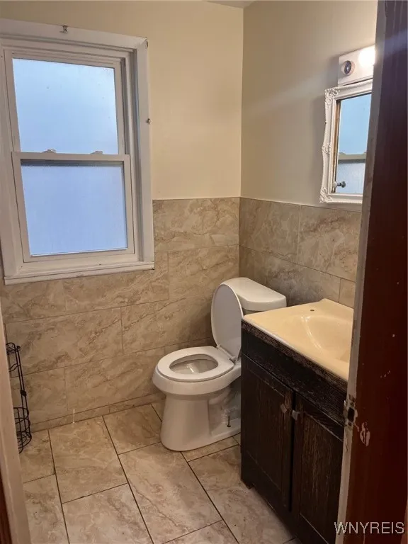 56 Lisbon Avenue, Buffalo, New York 14214, Buffalo, New York 14214, 5 Bedrooms Bedrooms, 9 Rooms Rooms,1 BathroomBathrooms,Residential,For Sale,56 Lisbon Avenue, Buffalo, New York 14214,B1620975
