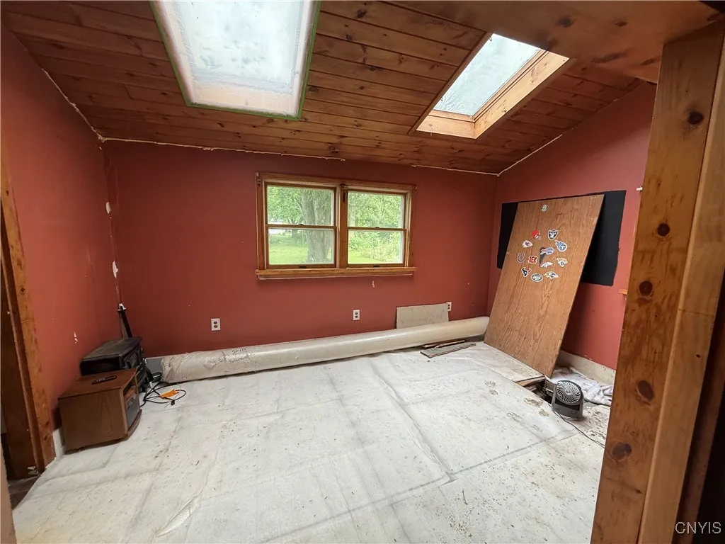 352 South Real Street, Cape Vincent, New York 1361, Cape Vincent, New York 13618, 5 Bedrooms Bedrooms, 10 Rooms Rooms,2 BathroomsBathrooms,Residential,For Sale,352 South Real Street, Cape Vincent, New York 1361,S1620588