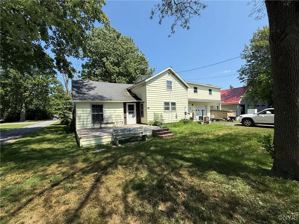 352 South Real Street, Cape Vincent, New York 1361, Cape Vincent, New York 13618, 5 Bedrooms Bedrooms, 10 Rooms Rooms,2 BathroomsBathrooms,Residential,For Sale,352 South Real Street, Cape Vincent, New York 1361,S1620588