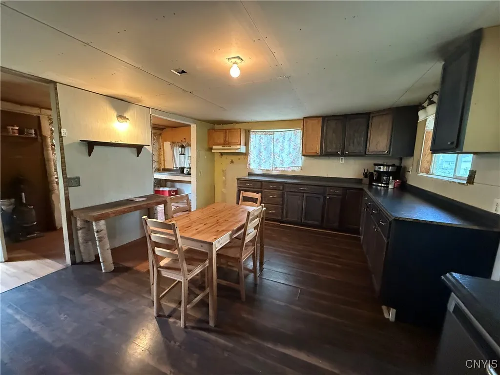 352 South Real Street, Cape Vincent, New York 1361, Cape Vincent, New York 13618, 5 Bedrooms Bedrooms, 10 Rooms Rooms,2 BathroomsBathrooms,Residential,For Sale,352 South Real Street, Cape Vincent, New York 1361,S1620588