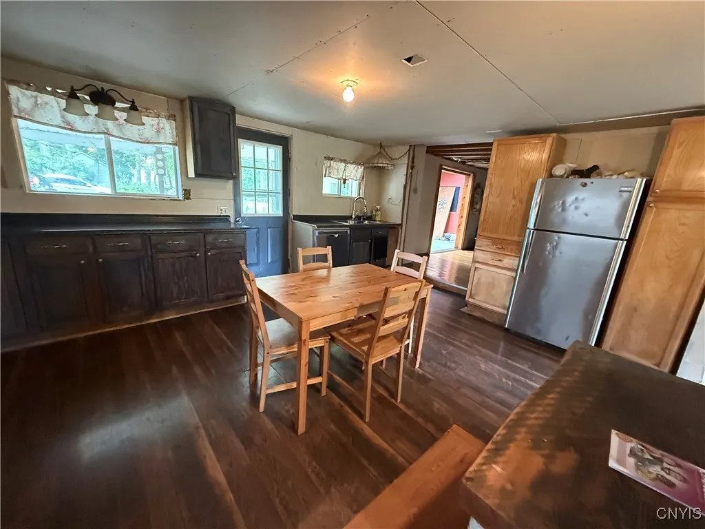 352 South Real Street, Cape Vincent, New York 1361, Cape Vincent, New York 13618, 5 Bedrooms Bedrooms, 10 Rooms Rooms,2 BathroomsBathrooms,Residential,For Sale,352 South Real Street, Cape Vincent, New York 1361,S1620588