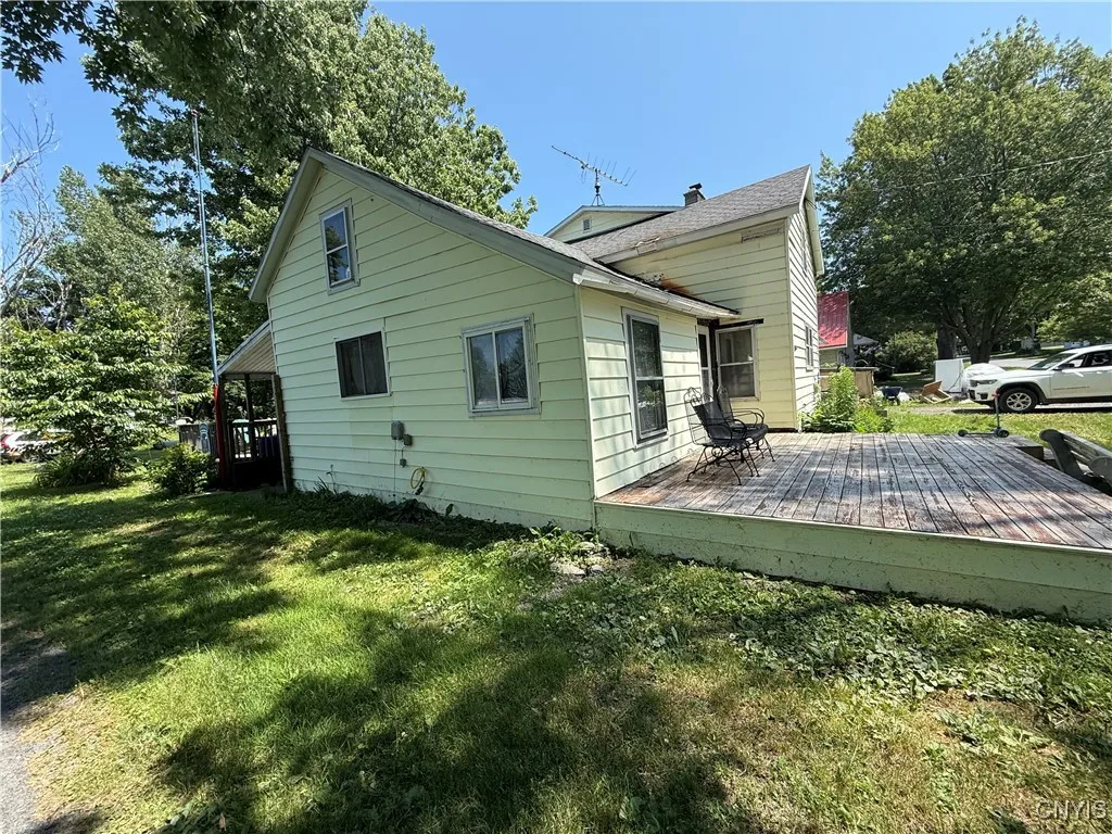 352 South Real Street, Cape Vincent, New York 1361, Cape Vincent, New York 13618, 5 Bedrooms Bedrooms, 10 Rooms Rooms,2 BathroomsBathrooms,Residential,For Sale,352 South Real Street, Cape Vincent, New York 1361,S1620588