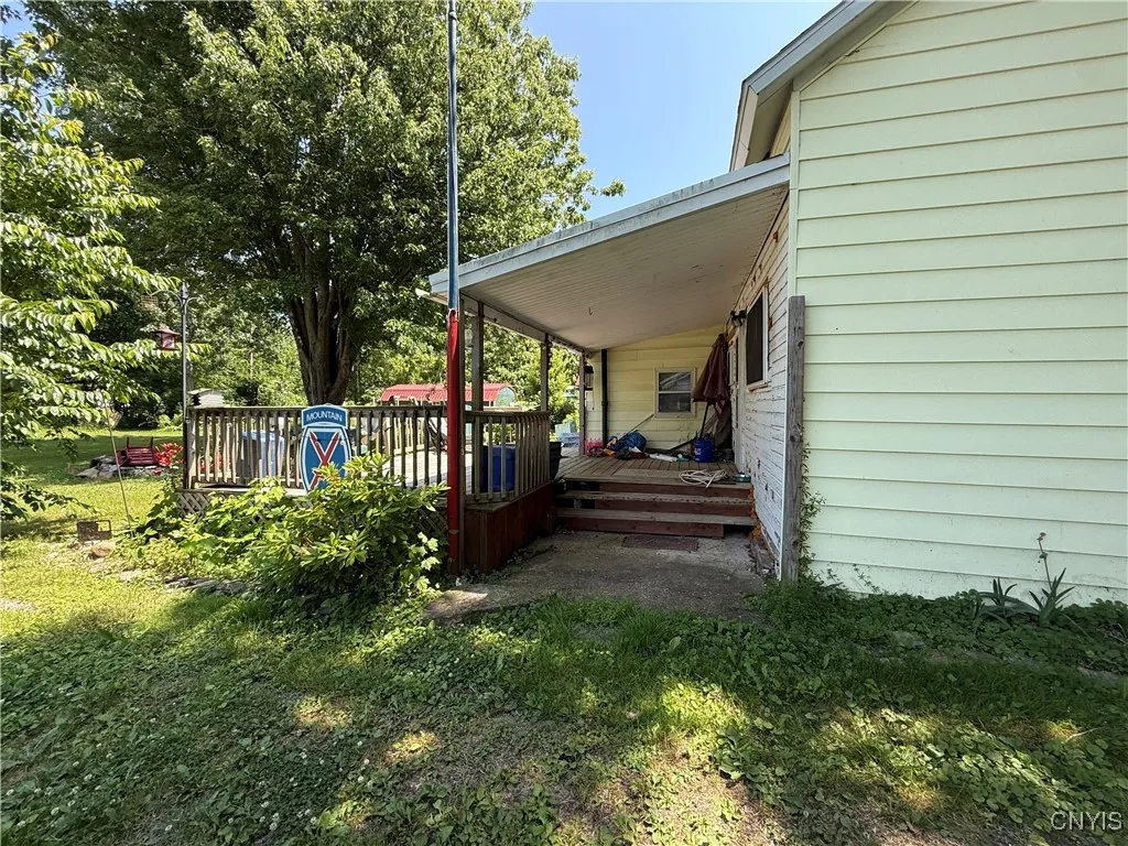 352 South Real Street, Cape Vincent, New York 1361, Cape Vincent, New York 13618, 5 Bedrooms Bedrooms, 10 Rooms Rooms,2 BathroomsBathrooms,Residential,For Sale,352 South Real Street, Cape Vincent, New York 1361,S1620588