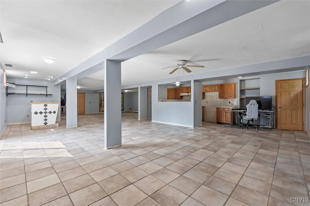6924 Todd Way, Salina, New York 13088, Salina, New York 13088, 4 Bedrooms Bedrooms, 11 Rooms Rooms,3 BathroomsBathrooms,Residential,For Sale,6924 Todd Way, Salina, New York 13088,S1619965
