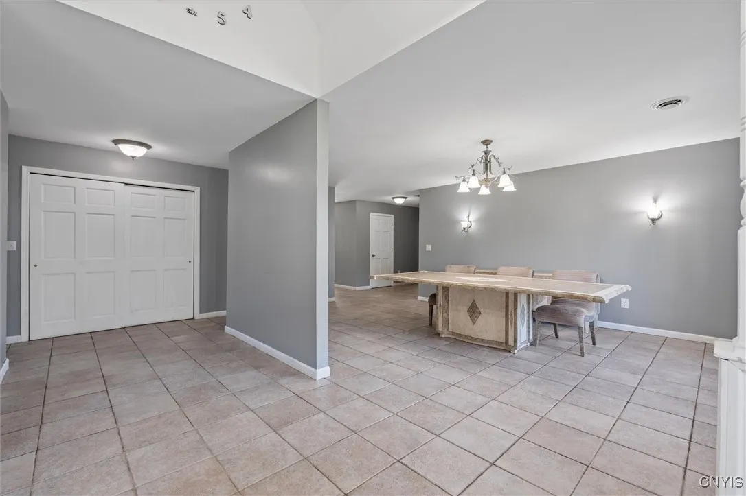 6924 Todd Way, Salina, New York 13088, Salina, New York 13088, 4 Bedrooms Bedrooms, 11 Rooms Rooms,3 BathroomsBathrooms,Residential,For Sale,6924 Todd Way, Salina, New York 13088,S1619965