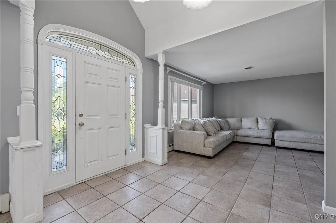 6924 Todd Way, Salina, New York 13088, Salina, New York 13088, 4 Bedrooms Bedrooms, 11 Rooms Rooms,3 BathroomsBathrooms,Residential,For Sale,6924 Todd Way, Salina, New York 13088,S1619965