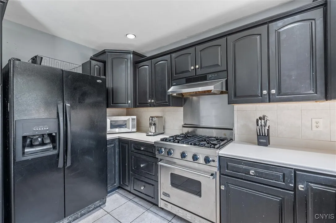 6924 Todd Way, Salina, New York 13088, Salina, New York 13088, 4 Bedrooms Bedrooms, 11 Rooms Rooms,3 BathroomsBathrooms,Residential,For Sale,6924 Todd Way, Salina, New York 13088,S1619965