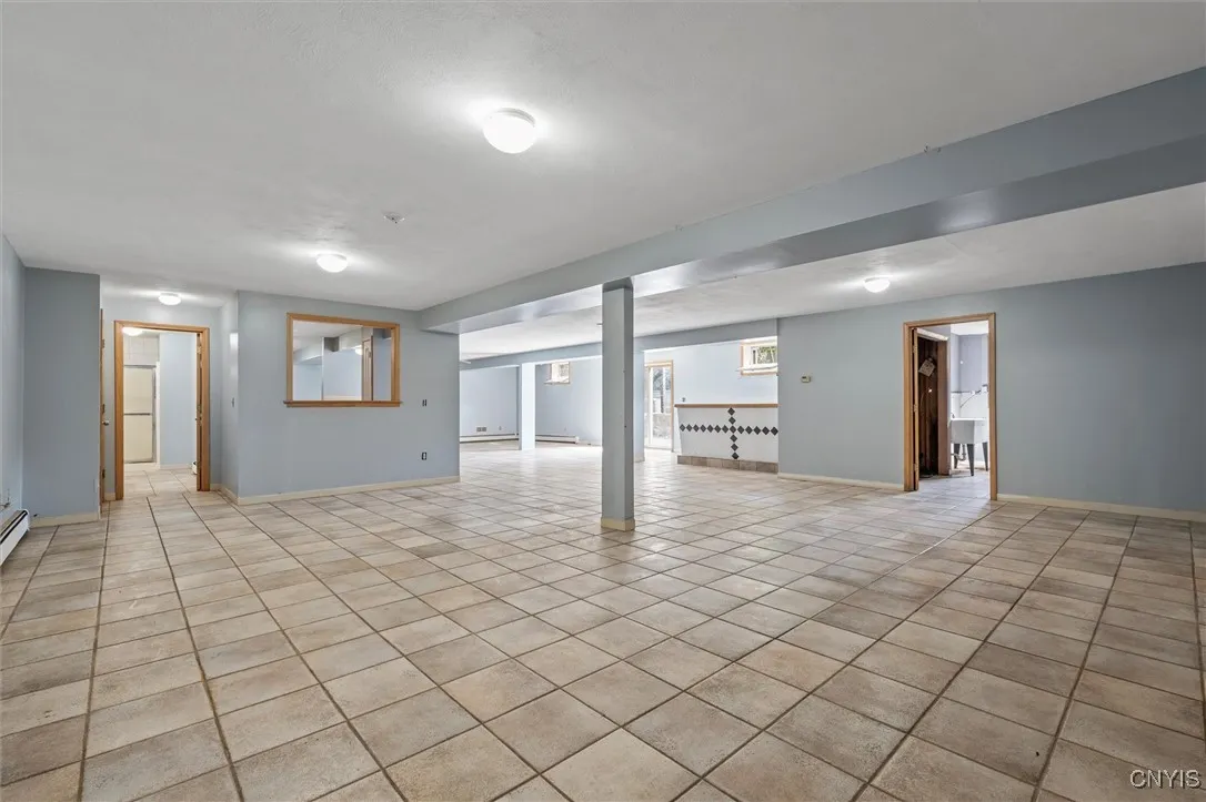 6924 Todd Way, Salina, New York 13088, Salina, New York 13088, 4 Bedrooms Bedrooms, 11 Rooms Rooms,3 BathroomsBathrooms,Residential,For Sale,6924 Todd Way, Salina, New York 13088,S1619965