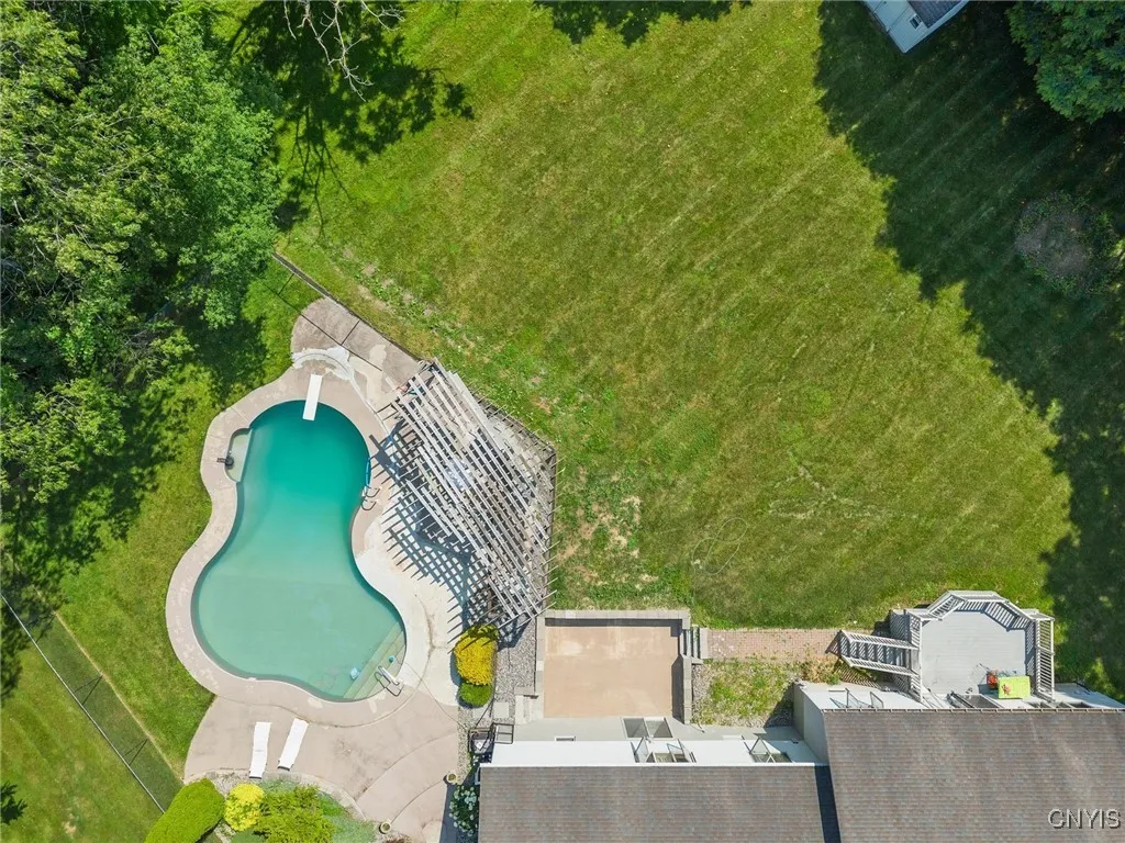 6924 Todd Way, Salina, New York 13088, Salina, New York 13088, 4 Bedrooms Bedrooms, 11 Rooms Rooms,3 BathroomsBathrooms,Residential,For Sale,6924 Todd Way, Salina, New York 13088,S1619965