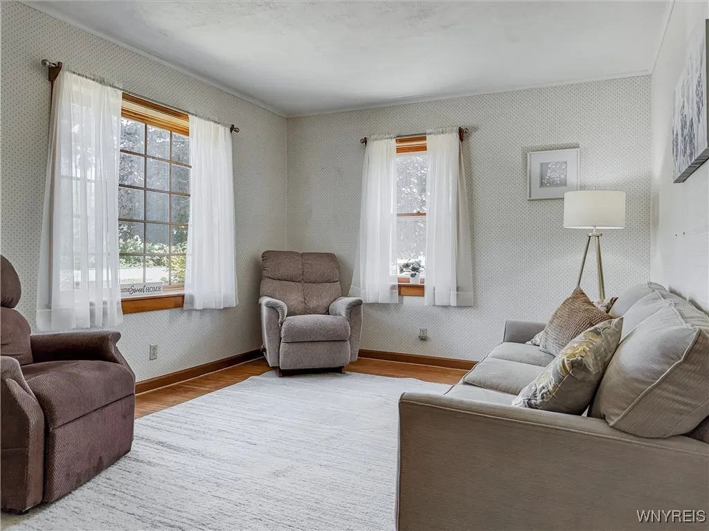 1030 Saunders Sett Road, Lewiston, New York 14305, Lewiston, New York 14305, 3 Bedrooms Bedrooms, 5 Rooms Rooms,1 BathroomBathrooms,Residential,For Sale,1030 Saunders Sett Road, Lewiston, New York 14305,B1619714