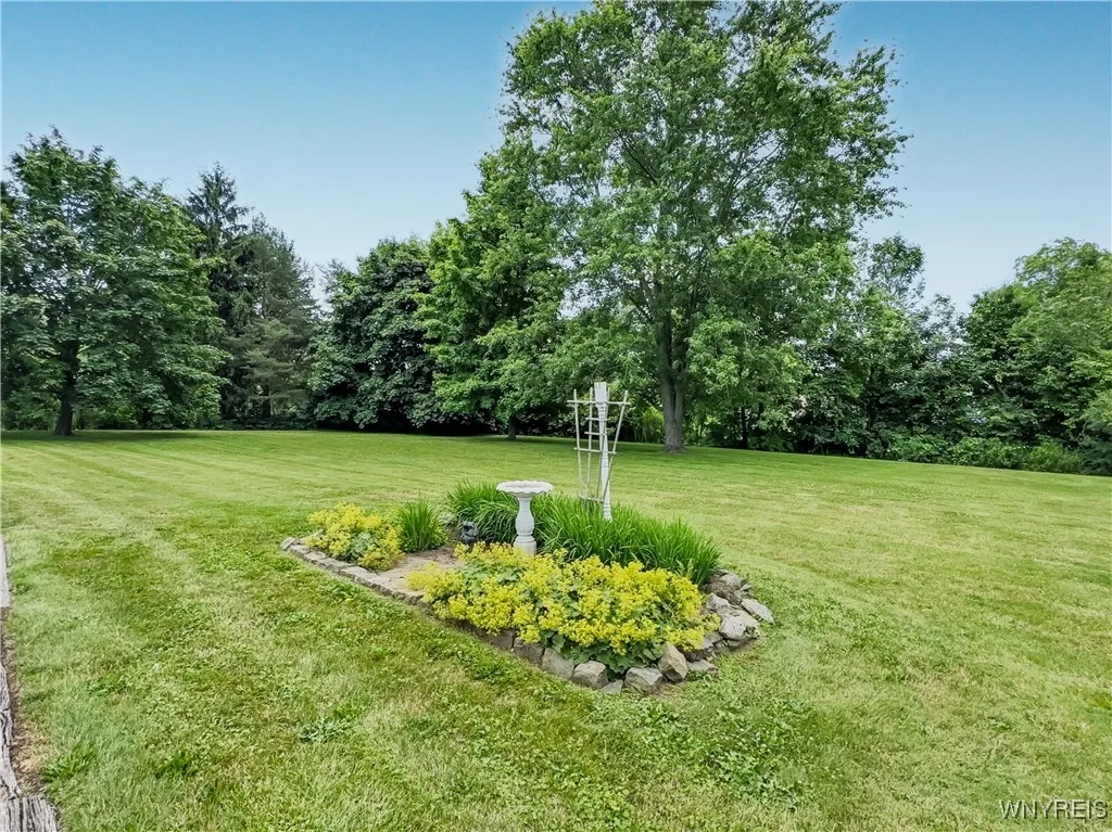 1030 Saunders Sett Road, Lewiston, New York 14305, Lewiston, New York 14305, 3 Bedrooms Bedrooms, 5 Rooms Rooms,1 BathroomBathrooms,Residential,For Sale,1030 Saunders Sett Road, Lewiston, New York 14305,B1619714
