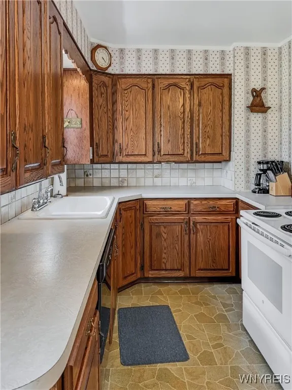 1030 Saunders Sett Road, Lewiston, New York 14305, Lewiston, New York 14305, 3 Bedrooms Bedrooms, 5 Rooms Rooms,1 BathroomBathrooms,Residential,For Sale,1030 Saunders Sett Road, Lewiston, New York 14305,B1619714