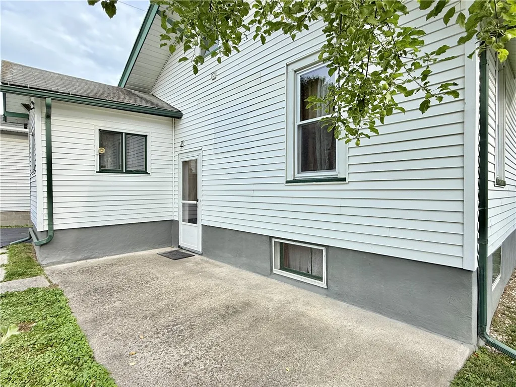 18 Madison Avenue, Oneonta, New York 13820, Oneonta, New York 13820, 3 Bedrooms Bedrooms, 7 Rooms Rooms,1 BathroomBathrooms,Residential,For Sale,18 Madison Avenue, Oneonta, New York 13820,R1621146
