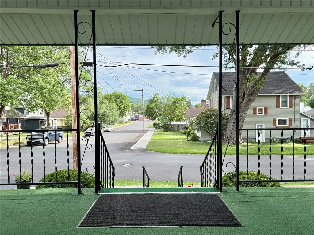 18 Madison Avenue, Oneonta, New York 13820, Oneonta, New York 13820, 3 Bedrooms Bedrooms, 7 Rooms Rooms,1 BathroomBathrooms,Residential,For Sale,18 Madison Avenue, Oneonta, New York 13820,R1621146
