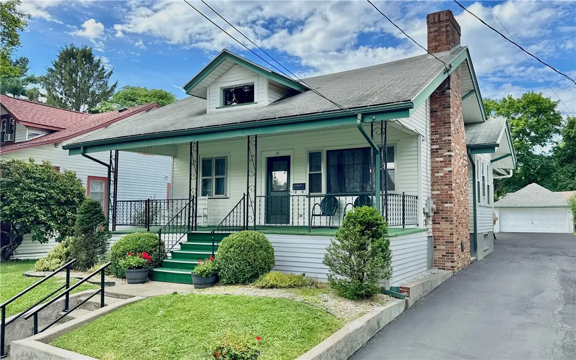 18 Madison Avenue, Oneonta, New York 13820, Oneonta, New York 13820, 3 Bedrooms Bedrooms, 7 Rooms Rooms,1 BathroomBathrooms,Residential,For Sale,18 Madison Avenue, Oneonta, New York 13820,R1621146