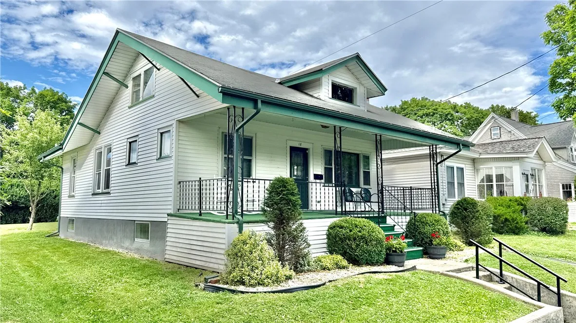18 Madison Avenue, Oneonta, New York 13820, Oneonta, New York 13820, 3 Bedrooms Bedrooms, 7 Rooms Rooms,1 BathroomBathrooms,Residential,For Sale,18 Madison Avenue, Oneonta, New York 13820,R1621146