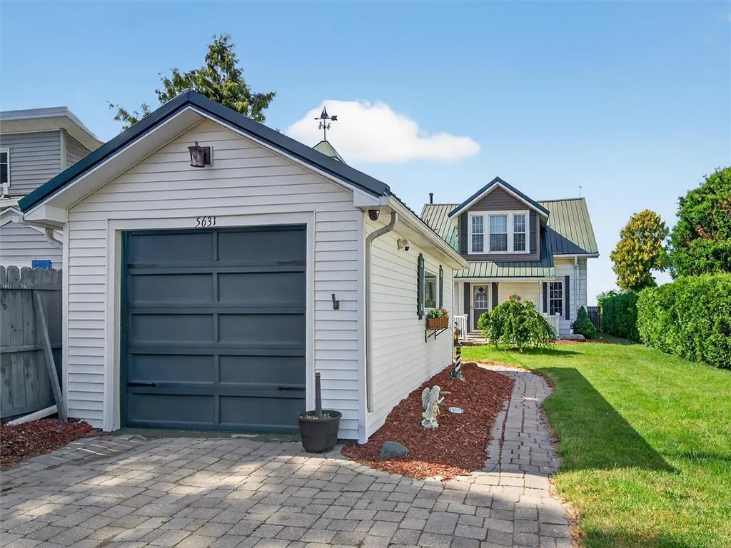 5631 West Bluff, Newfane, New York 14126, Newfane, New York 14126, 3 Bedrooms Bedrooms, 6 Rooms Rooms,1 BathroomBathrooms,Residential,For Sale,5631 West Bluff, Newfane, New York 14126,R1620139