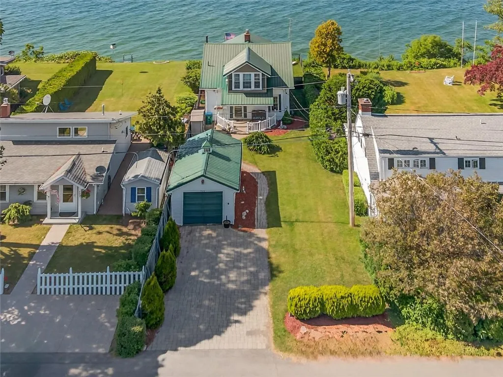 5631 West Bluff, Newfane, New York 14126, Newfane, New York 14126, 3 Bedrooms Bedrooms, 6 Rooms Rooms,1 BathroomBathrooms,Residential,For Sale,5631 West Bluff, Newfane, New York 14126,R1620139