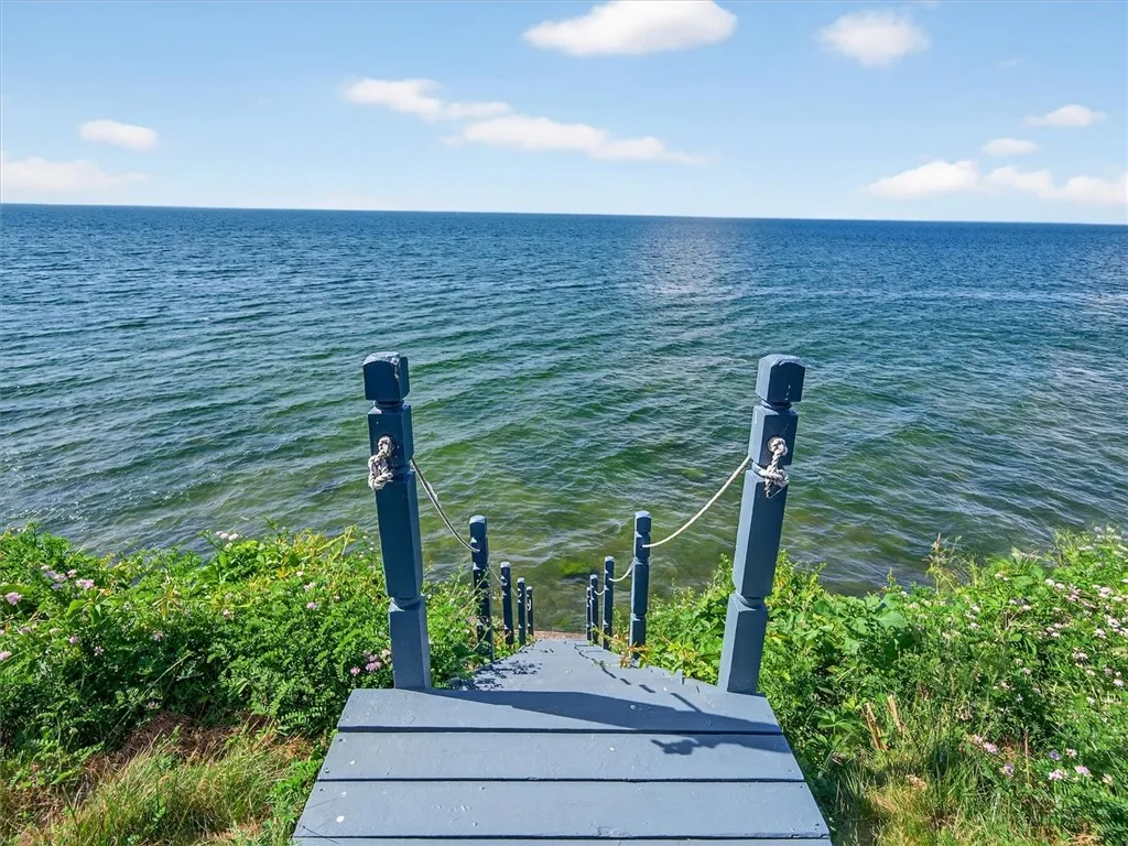 5631 West Bluff, Newfane, New York 14126, Newfane, New York 14126, 3 Bedrooms Bedrooms, 6 Rooms Rooms,1 BathroomBathrooms,Residential,For Sale,5631 West Bluff, Newfane, New York 14126,R1620139