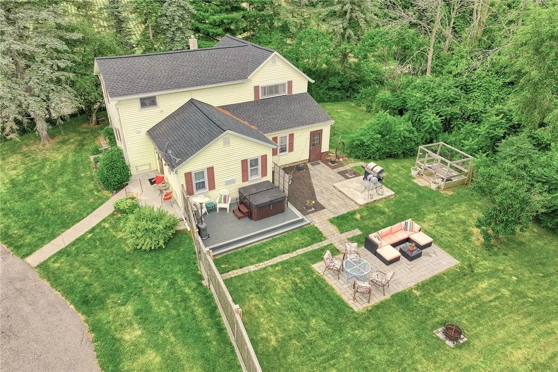Great fenced backyard.  Plenty of space for bonfires and parties.