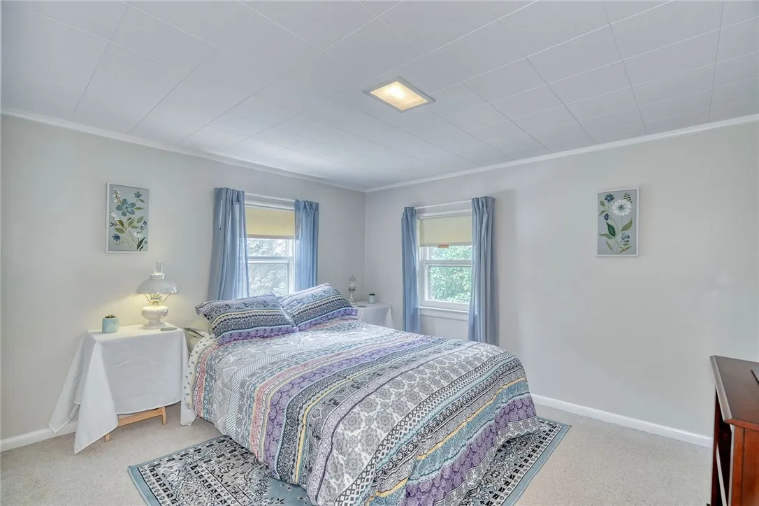 Additional bedroom.