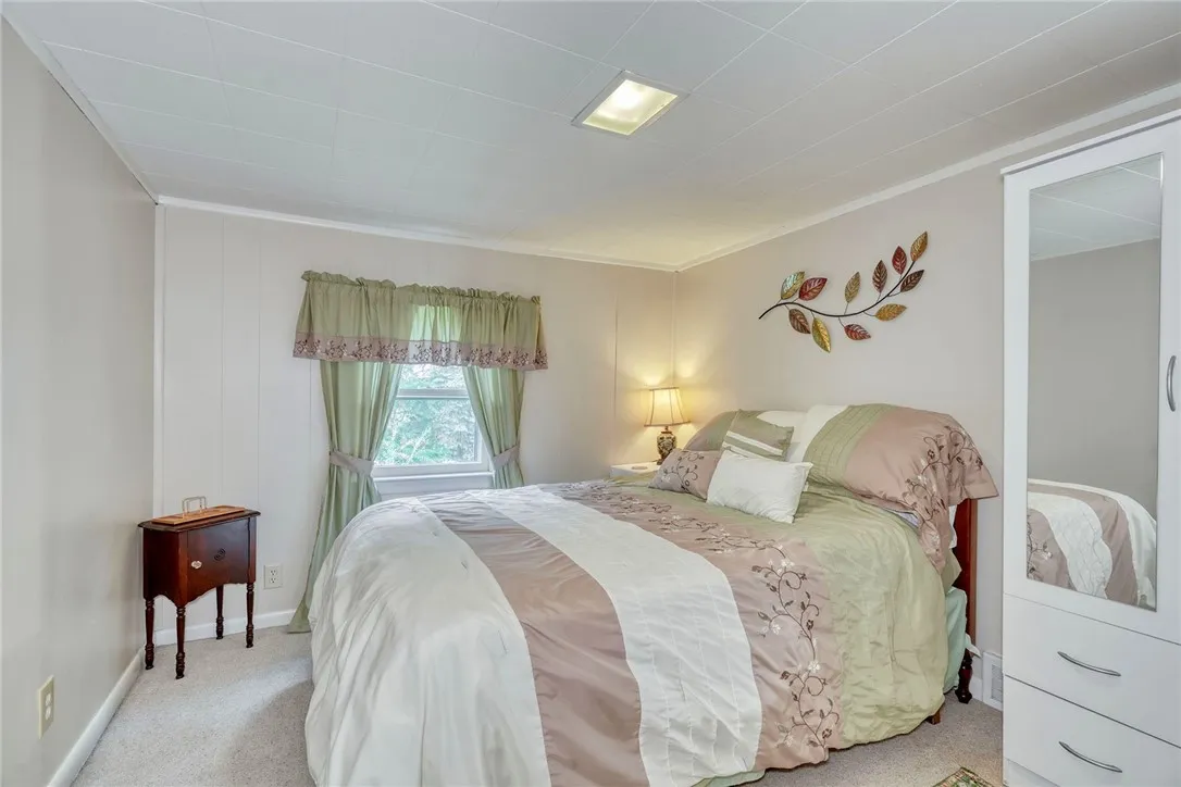 Additional bedroom.