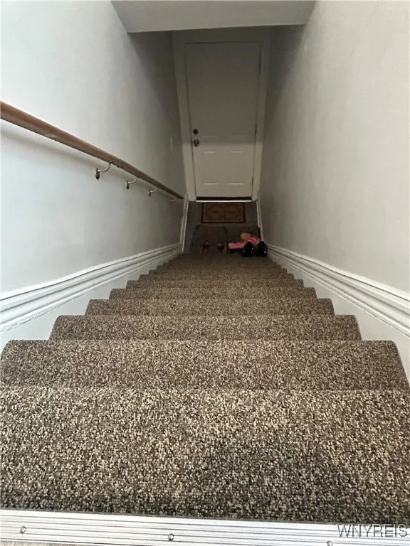 23 Archer Avenue, Buffalo, New York 14210, Buffalo, New York 14210, 5 Bedrooms Bedrooms, ,2 BathroomsBathrooms,Residential,For Sale,23 Archer Avenue, Buffalo, New York 14210,B1621595