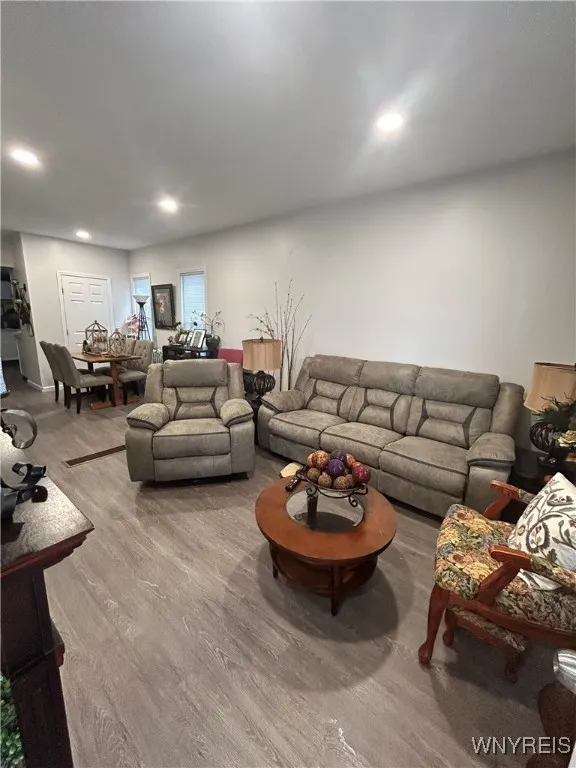 23 Archer Avenue, Buffalo, New York 14210, Buffalo, New York 14210, 5 Bedrooms Bedrooms, ,2 BathroomsBathrooms,Residential,For Sale,23 Archer Avenue, Buffalo, New York 14210,B1621595
