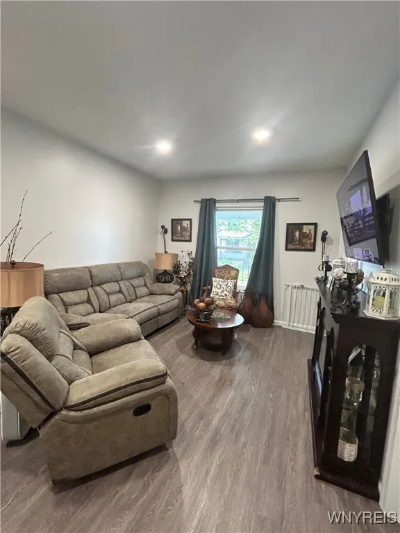 23 Archer Avenue, Buffalo, New York 14210, Buffalo, New York 14210, 5 Bedrooms Bedrooms, ,2 BathroomsBathrooms,Residential,For Sale,23 Archer Avenue, Buffalo, New York 14210,B1621595