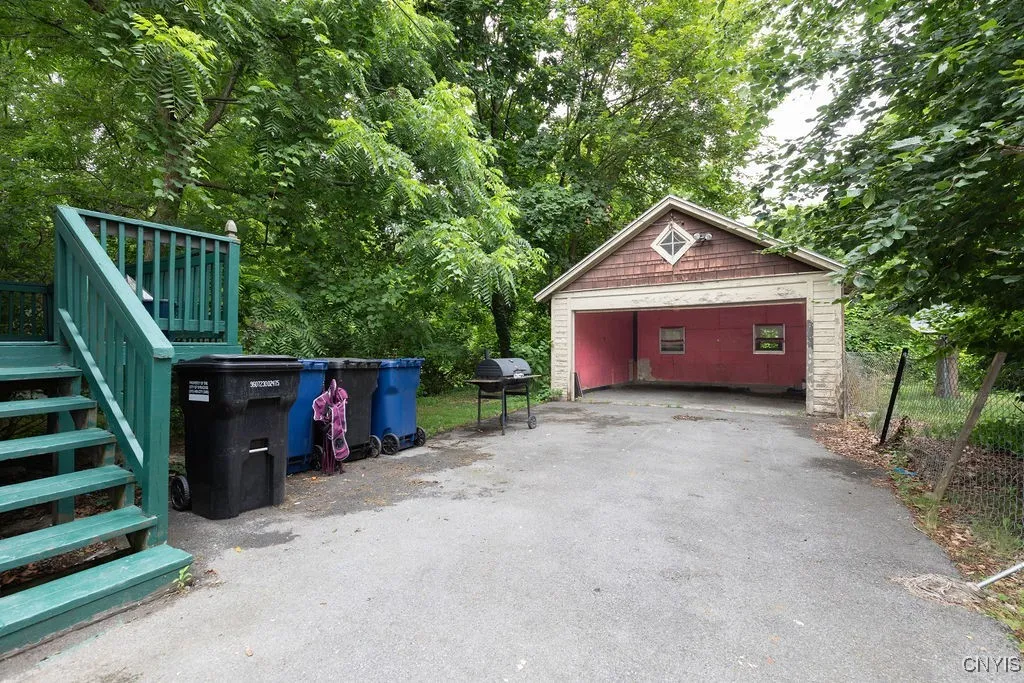 342 West Newell Street, Syracuse, New York 13205, Syracuse, New York 13205, 4 Bedrooms Bedrooms, ,2 BathroomsBathrooms,Residential,For Sale,342 West Newell Street, Syracuse, New York 13205,S1620468
