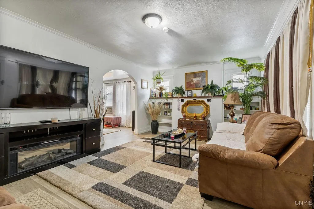 342 West Newell Street, Syracuse, New York 13205, Syracuse, New York 13205, 4 Bedrooms Bedrooms, ,2 BathroomsBathrooms,Residential,For Sale,342 West Newell Street, Syracuse, New York 13205,S1620468