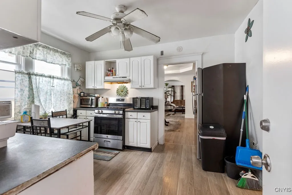 342 West Newell Street, Syracuse, New York 13205, Syracuse, New York 13205, 4 Bedrooms Bedrooms, ,2 BathroomsBathrooms,Residential,For Sale,342 West Newell Street, Syracuse, New York 13205,S1620468