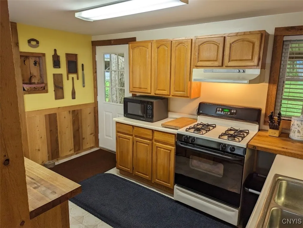 313 Drive 9, Vienna, New York 13042, Vienna, New York 13042, 2 Bedrooms Bedrooms, 4 Rooms Rooms,1 BathroomBathrooms,Residential,For Sale,313 Drive 9, Vienna, New York 13042,S1620829