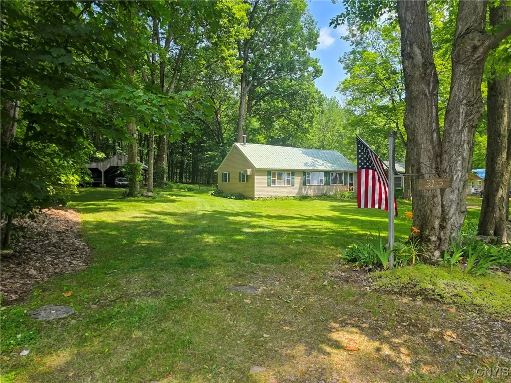 313 Drive 9, Vienna, New York 13042, Vienna, New York 13042, 2 Bedrooms Bedrooms, 4 Rooms Rooms,1 BathroomBathrooms,Residential,For Sale,313 Drive 9, Vienna, New York 13042,S1620829