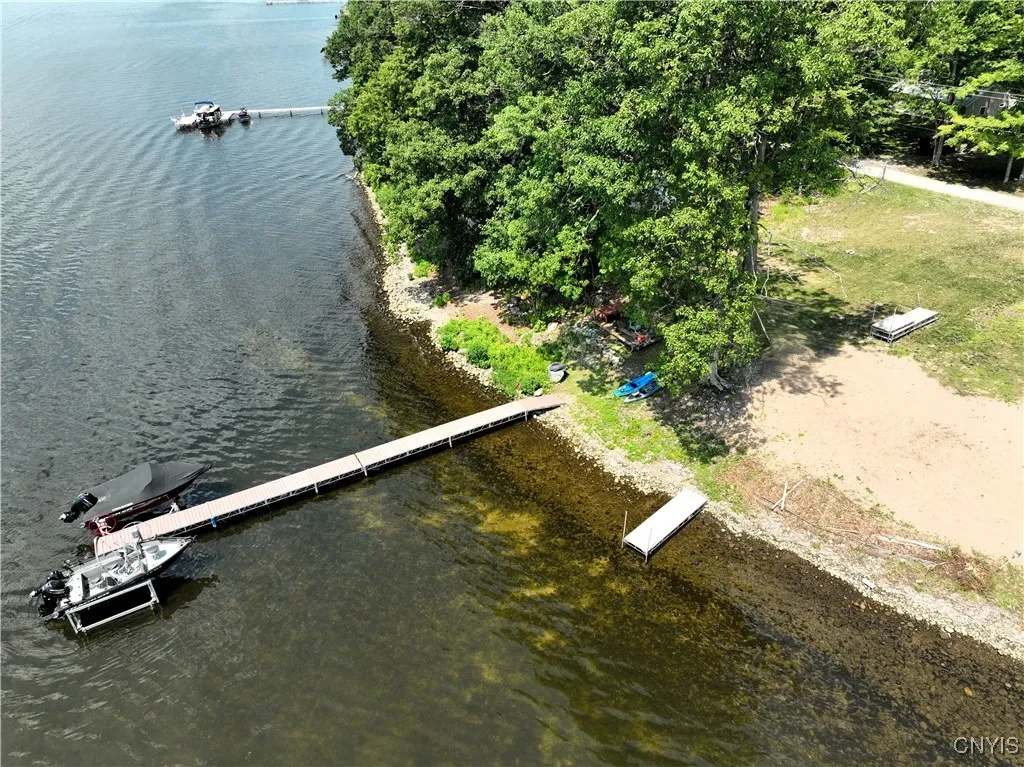 Shared Lake Rights, dock belongs to neighbor