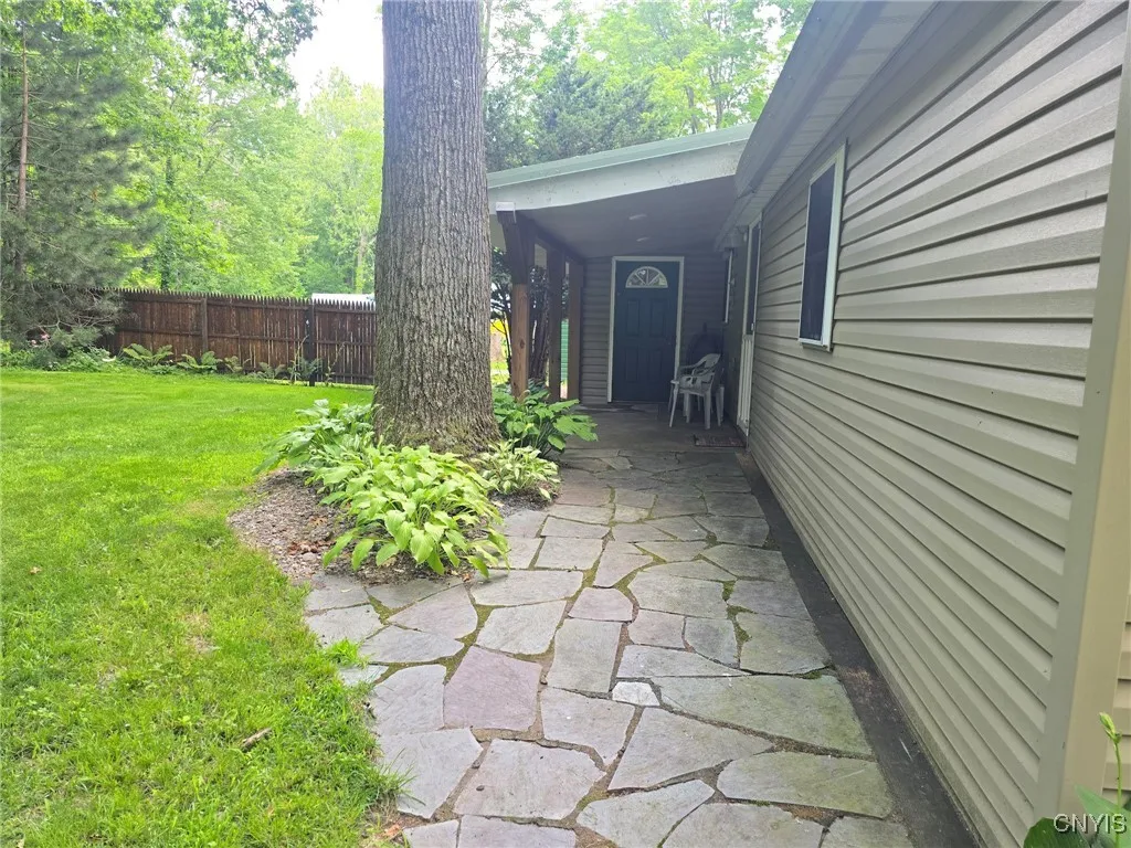 313 Drive 9, Vienna, New York 13042, Vienna, New York 13042, 2 Bedrooms Bedrooms, 4 Rooms Rooms,1 BathroomBathrooms,Residential,For Sale,313 Drive 9, Vienna, New York 13042,S1620829