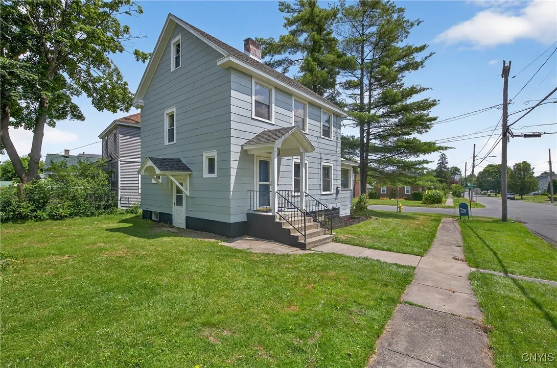 501 Pleasantview Avenue, Salina, New York 13208, Salina, New York 13208, 3 Bedrooms Bedrooms, 7 Rooms Rooms,1 BathroomBathrooms,Residential,For Sale,501 Pleasantview Avenue, Salina, New York 13208,S1621773