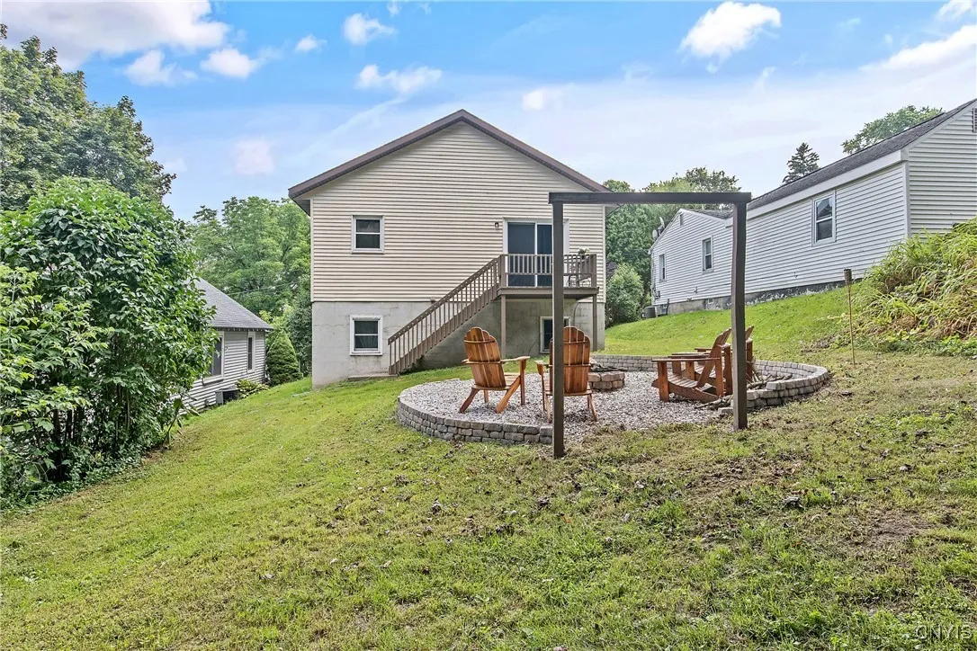229 Gillespie Avenue, Camillus, New York 13219, Camillus, New York 13219, 3 Bedrooms Bedrooms, 7 Rooms Rooms,1 BathroomBathrooms,Residential,For Sale,229 Gillespie Avenue, Camillus, New York 13219,S1620907
