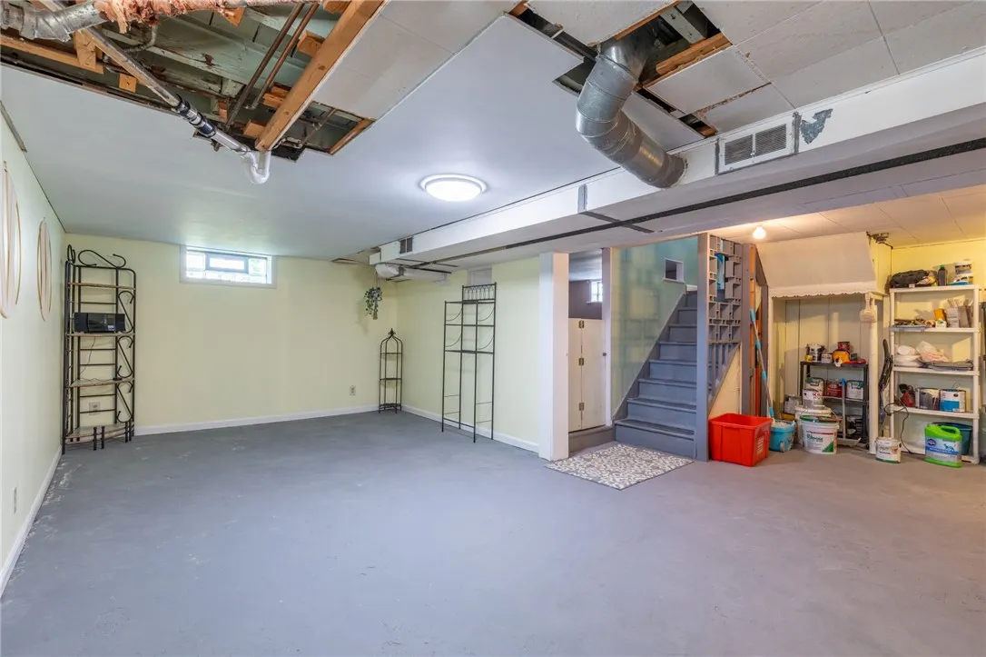 82 Barnard Street, Greece, New York 14616, Greece, New York 14616, 2 Bedrooms Bedrooms, ,2 BathroomsBathrooms,Residential,For Sale,82 Barnard Street, Greece, New York 14616,R1620706
