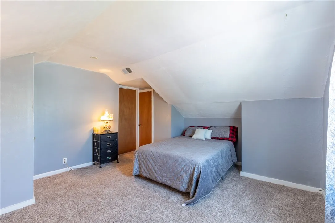 82 Barnard Street, Greece, New York 14616, Greece, New York 14616, 2 Bedrooms Bedrooms, ,2 BathroomsBathrooms,Residential,For Sale,82 Barnard Street, Greece, New York 14616,R1620706