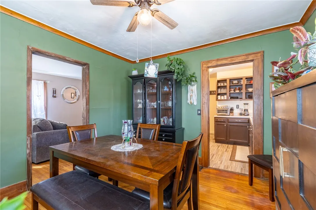82 Barnard Street, Greece, New York 14616, Greece, New York 14616, 2 Bedrooms Bedrooms, ,2 BathroomsBathrooms,Residential,For Sale,82 Barnard Street, Greece, New York 14616,R1620706